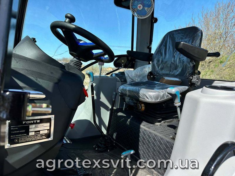 Мінітрактор Forte RD 404 C з кабіною  113 фото